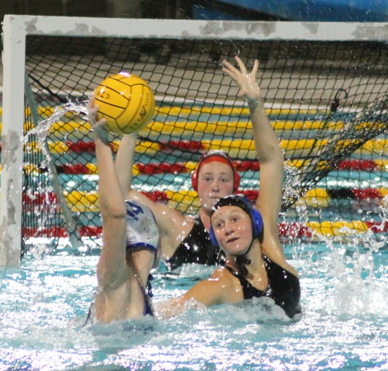Los Al girls water polo pulls out a win in OT