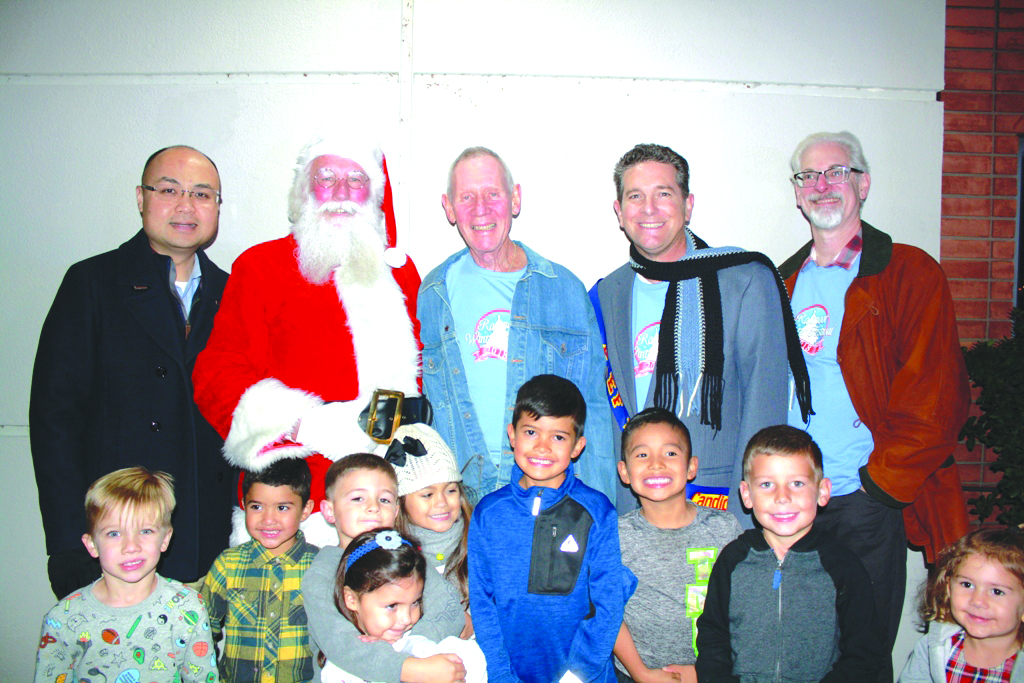 Rossmoor Winter Festival holiday cheer an Avalanche of Success