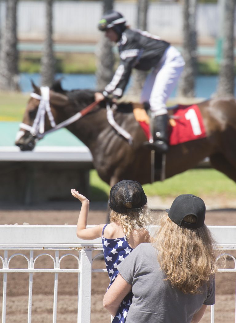 Doc Allred invites barred trainer to Los Al