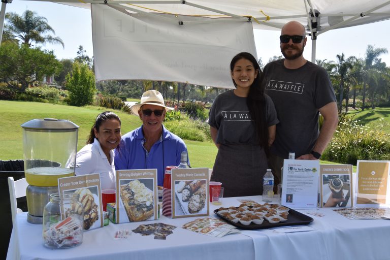 Volunteers bring tasty snacks to the golf course