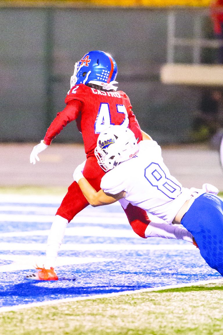 Griffins easily defeats Fountain Valley 42-7