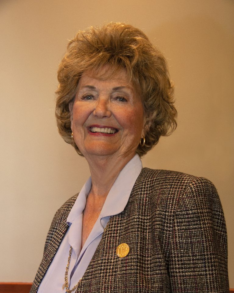Esther Kenyon Seal Beach Citizen of the Year