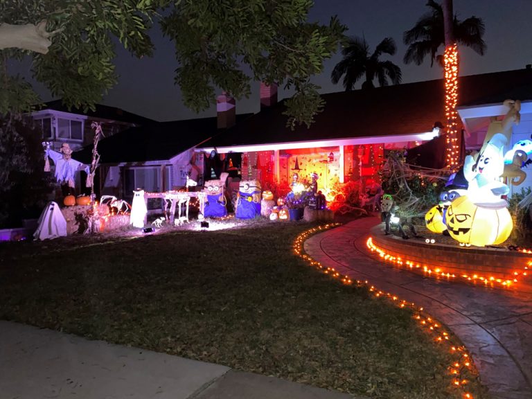 Los Alamitos announces Halloween Decorating Contest