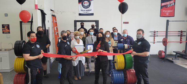 Los Al Chamber cuts ribbon for “Top my Workout”