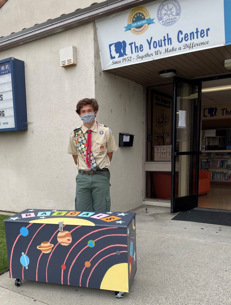 LAHS Senior Builds Science in a Box for The Youth Center for Eagle Scout Service Project