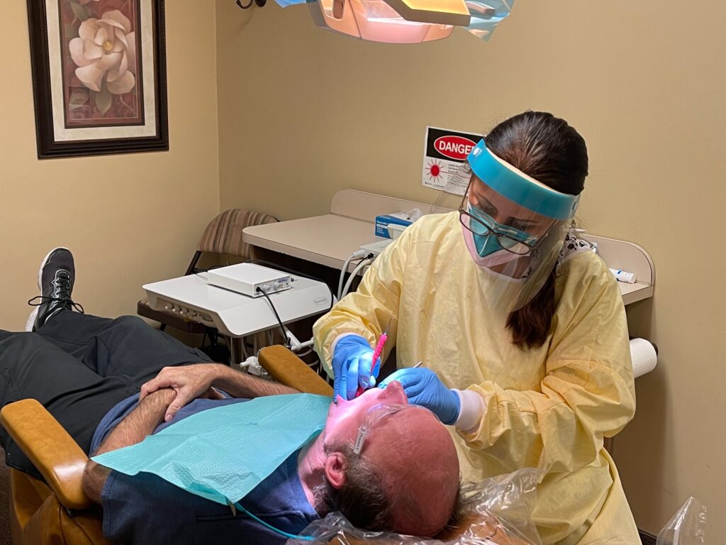 Los Al dentist treats veterans free on Veteran's Day