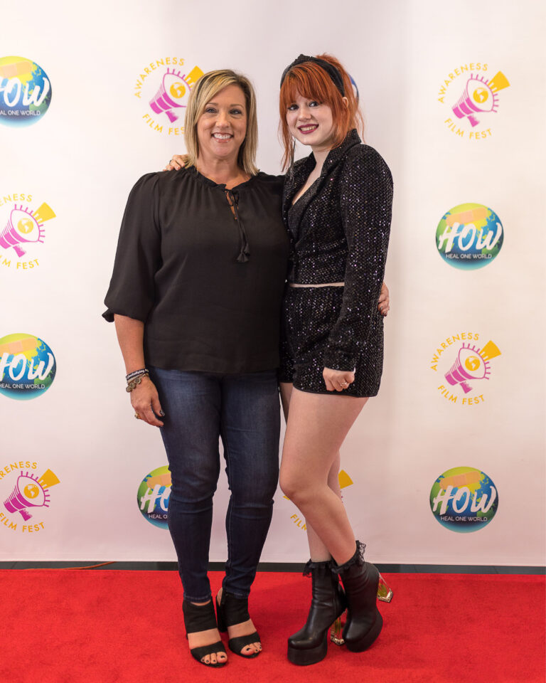 Tina Meier, mother of cyber bullying suicide victim, visits area