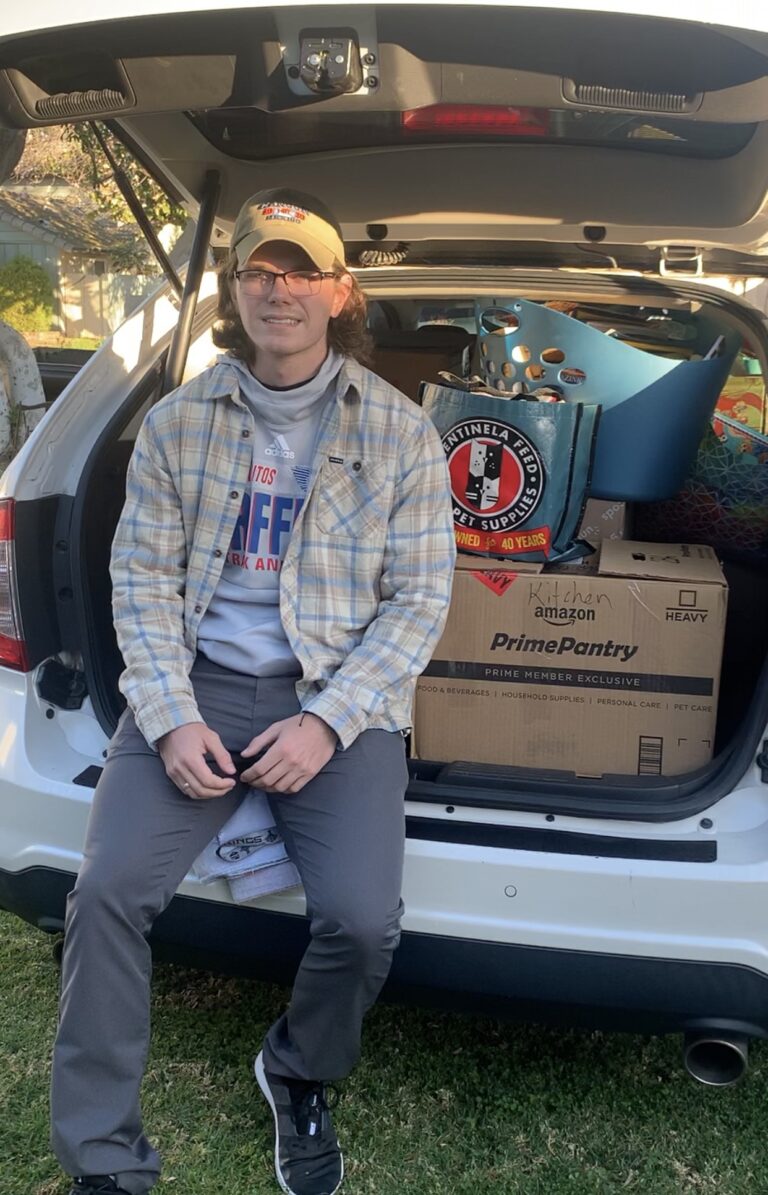 Los Alamitos High School Senior Collects 1,000 books that are Donated to East L.A. School