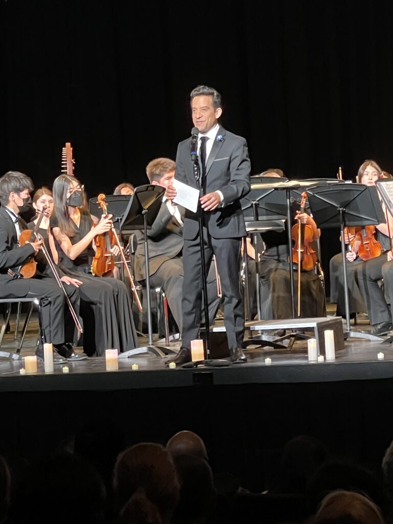 Los Al Orchestra performs Candlelight Celebration