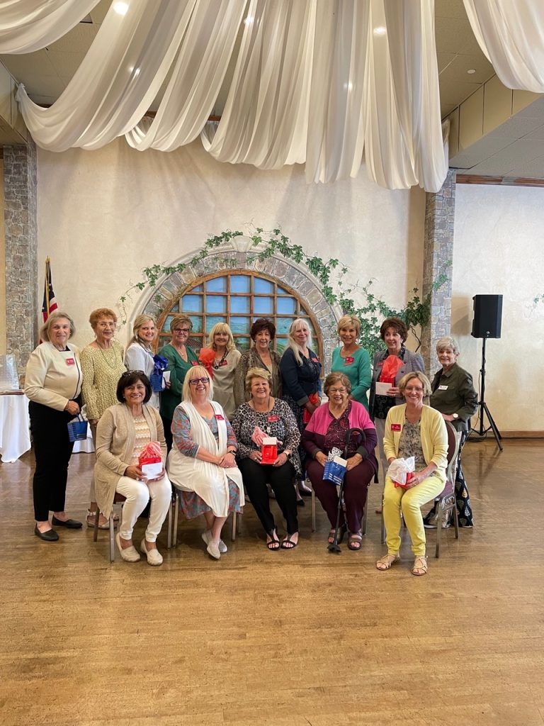 Rossmoor Woman’s Club installs new board, president