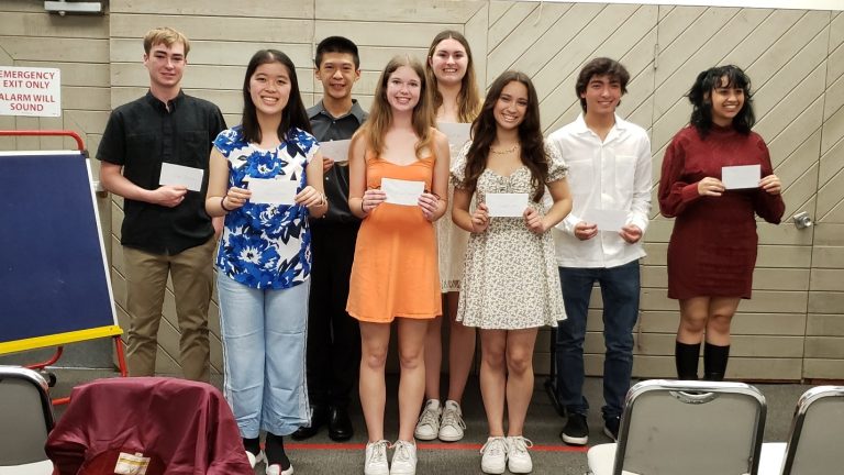 Rossmoor / Los Alamitos Library awards scholarships