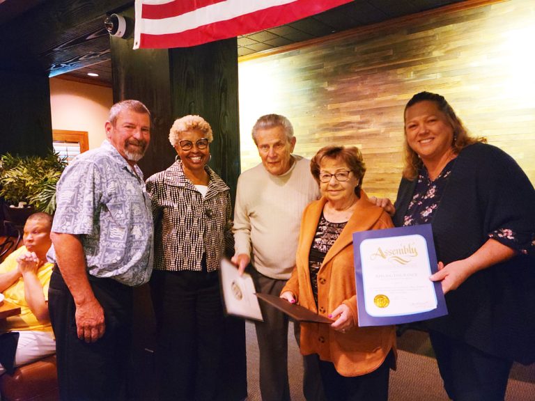 Appling Insurance is Los Al Chamber Member of the Month