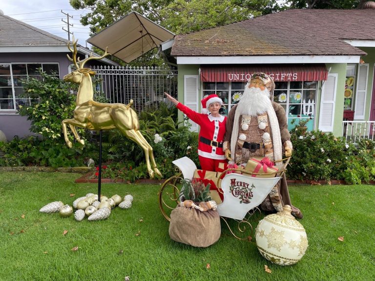 Rossmoor Woman’s Club Holiday Tour tickets now on sale