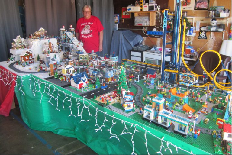 More than 30,000 Holiday Legos displayed at local home