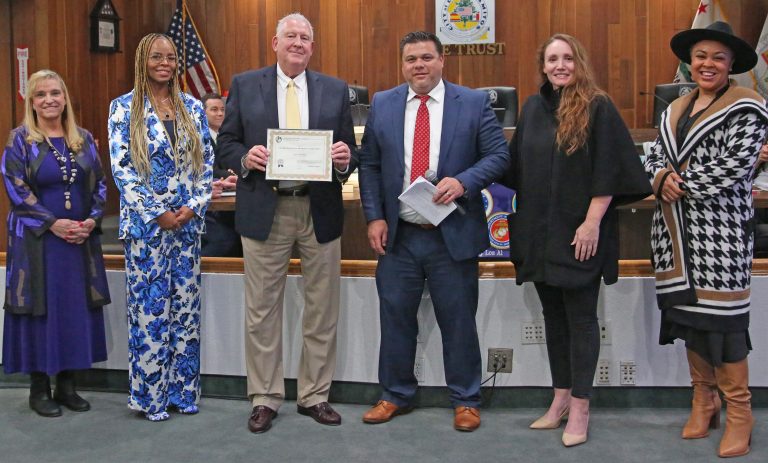 Los Al awarded Certificate of Excellence in financial reporting