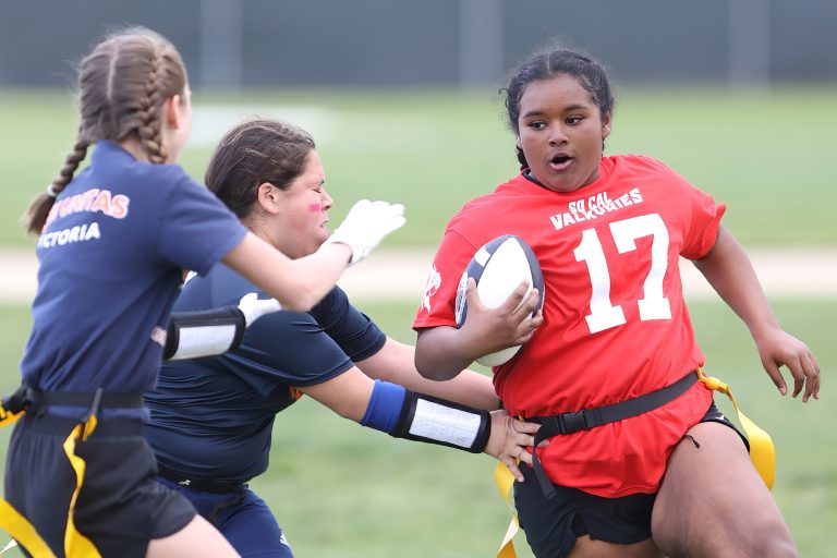 FNL inaugural “All Girls” football league lets girls run