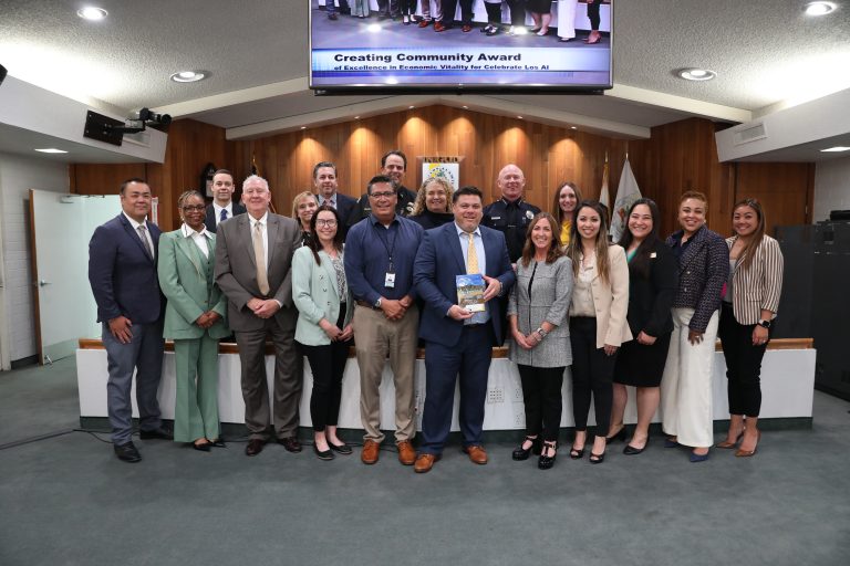 Los Al presented with “Creating Community” Recreation and Parks Award