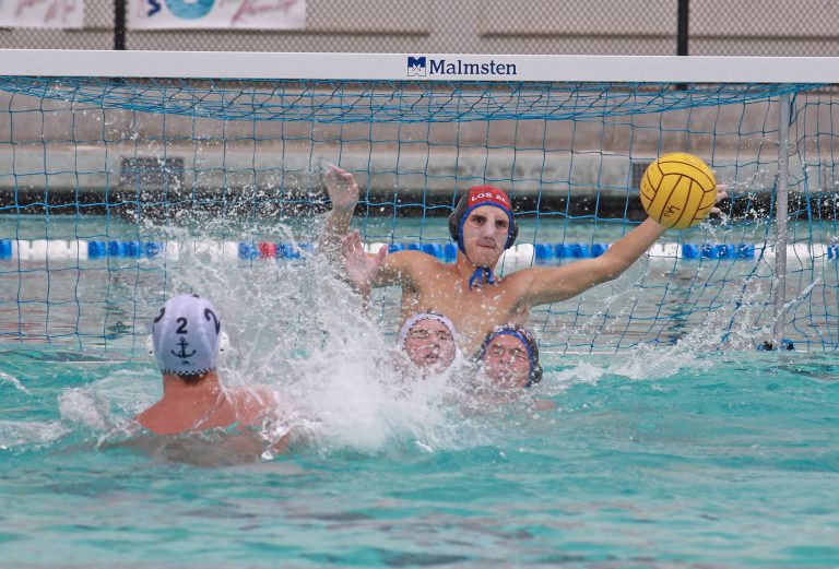 Los Al water polo boys edged out in goal shootout against Lake Oswego