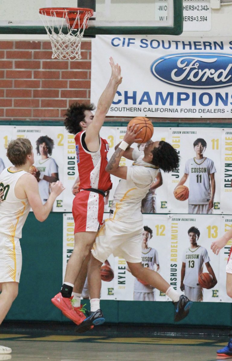 Griffins hold off chargers for key win