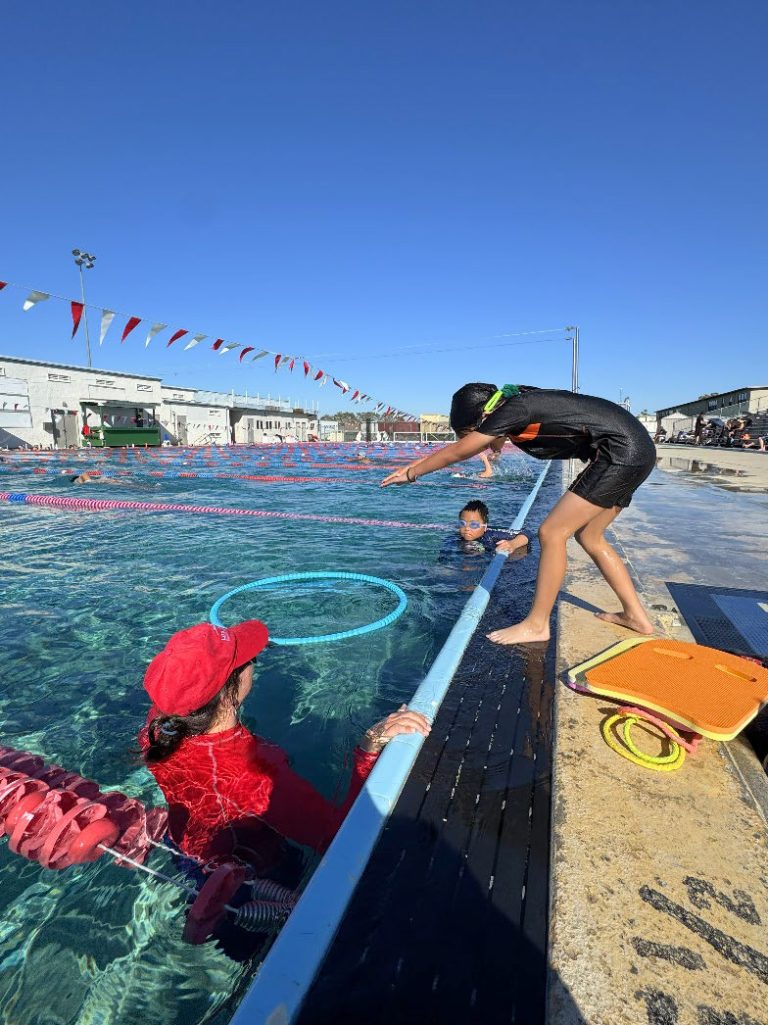 Los Al invites a dive into fitness with its recreation Aquatics program