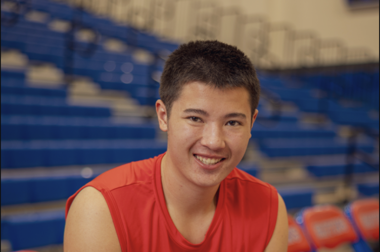 Los Al athlete one of 10 AAU scholarship recipients