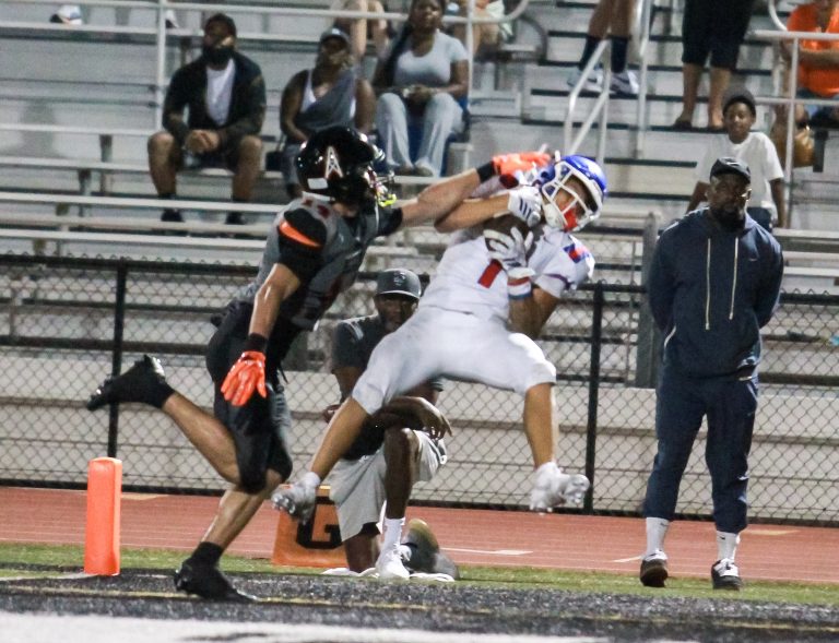 Fast start propels Huntington Beach to win over Los Alamitos