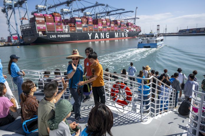 POLB_HarborTourDay_260919_z8d7615